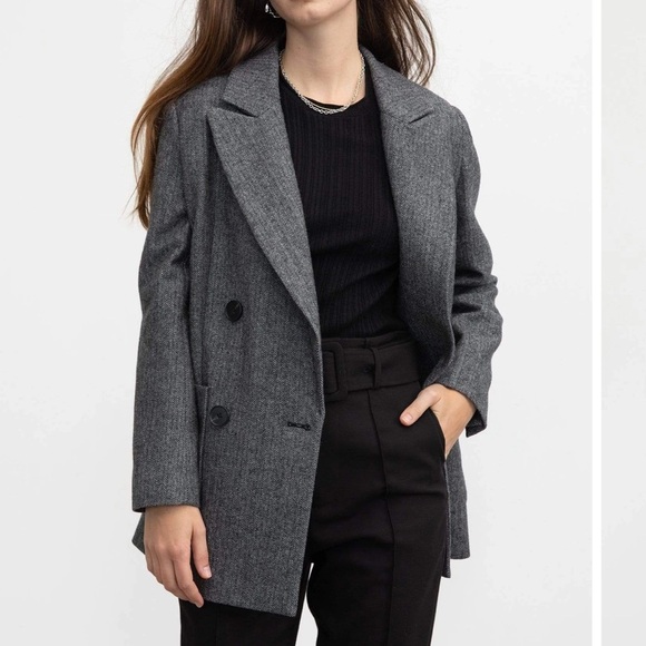 Oversized Grey Blazer​ - Picture 8 of 12